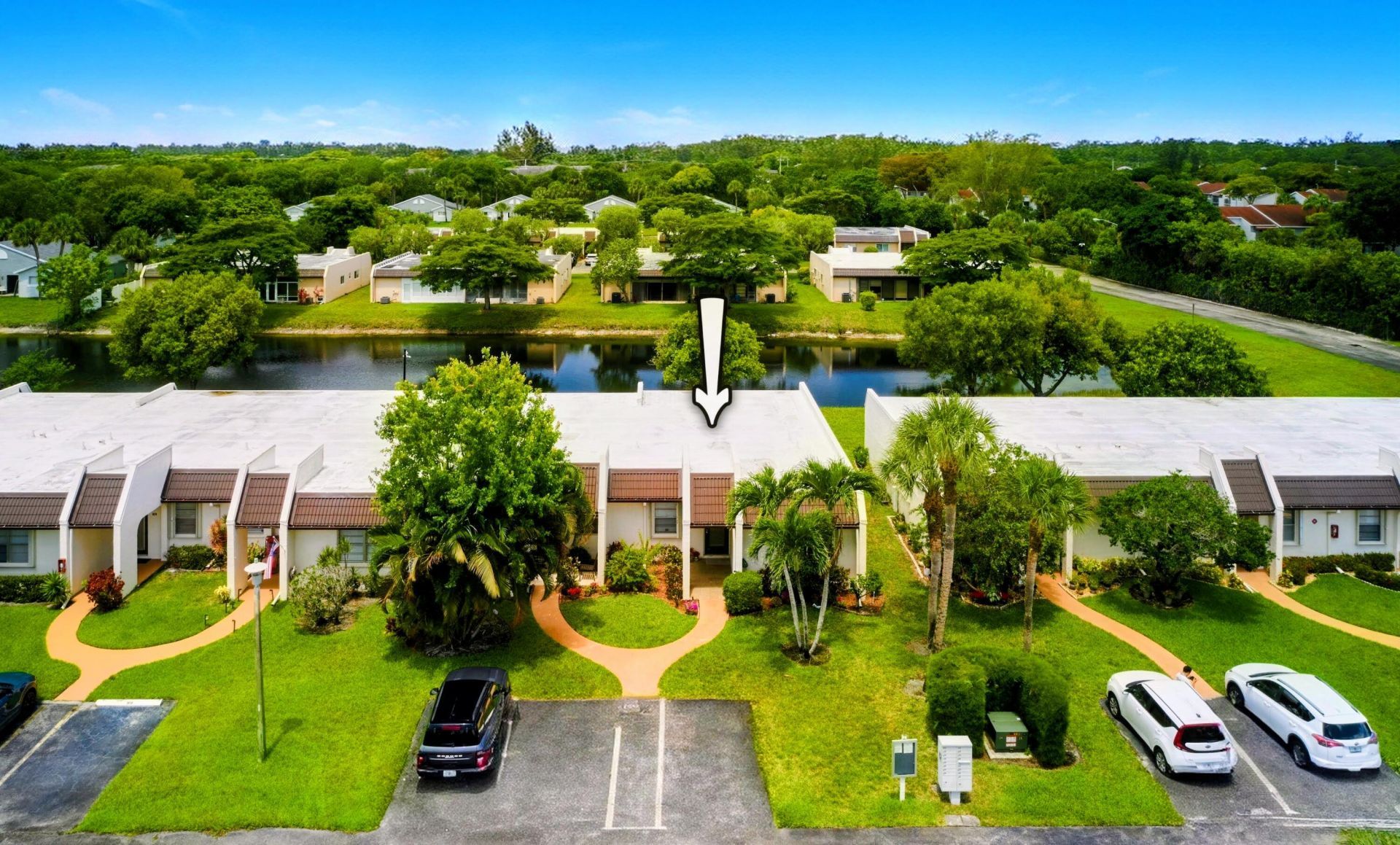 175 Lake Susan Lane, West Palm Beach, FL 33411 Photo