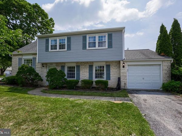 1604 ROBERT ROAD , LANCASTER, PA 17601
