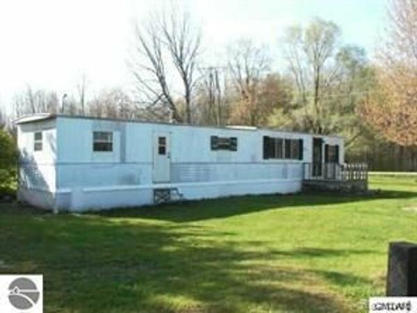 2556 N Ely Highway , Arcada Twp, MI 48801