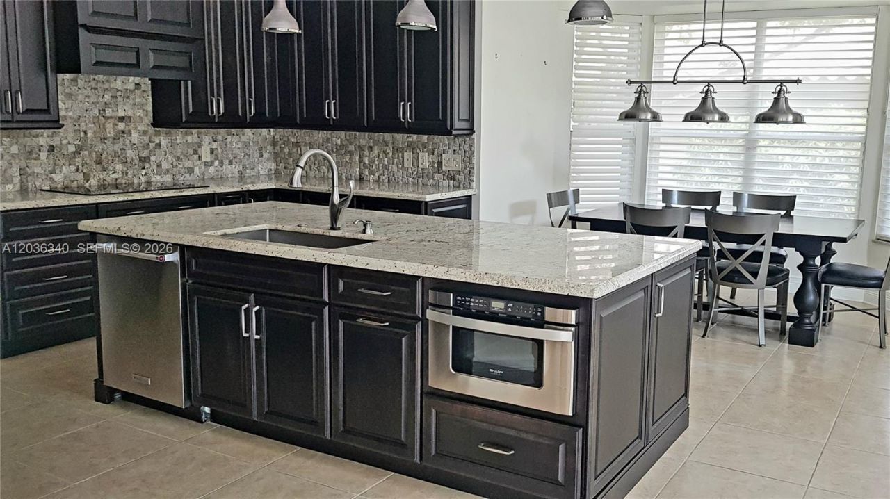 405 Sabal Way , Weston, FL 33326 Photo