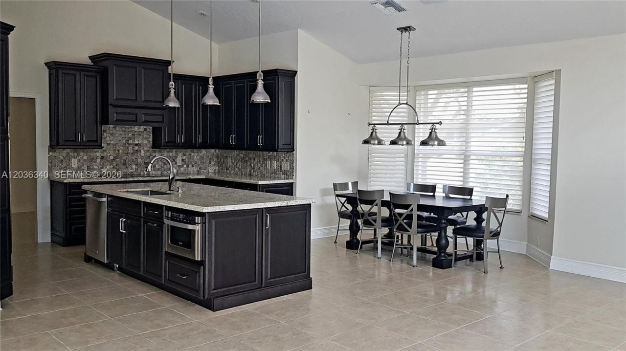405 Sabal Way , Weston, FL 33326 Photo