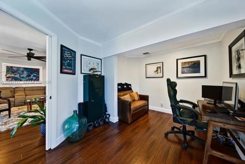 2125 NE 17th Ter, Wilton Manors, FL 33305 Photo