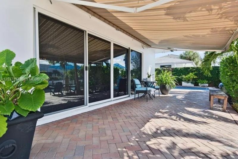 2125 NE 17th Ter, Wilton Manors, FL 33305 Photo