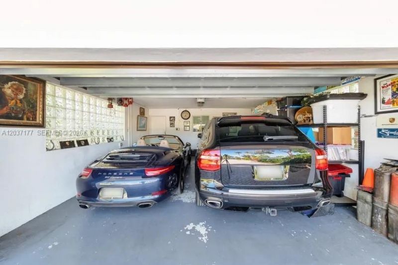2125 NE 17th Ter, Wilton Manors, FL 33305 Photo