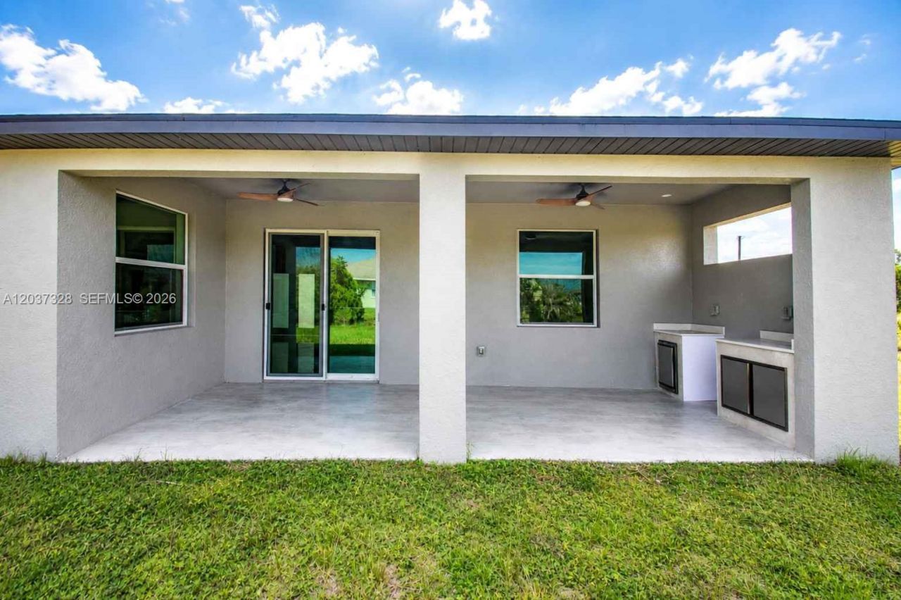 3909 16th St W , Lehigh Acres, FL 33971 Photo