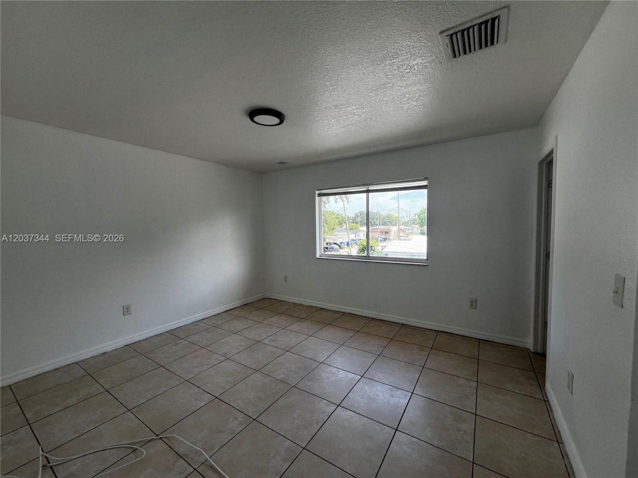 7012 NW 6th Ct, Unit 7012, Miami, FL 33150 Photo