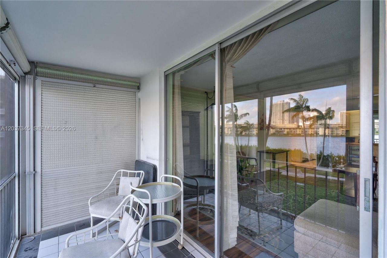 2861 Leonard Dr , Unit F208, Aventura, FL 33160 Photo
