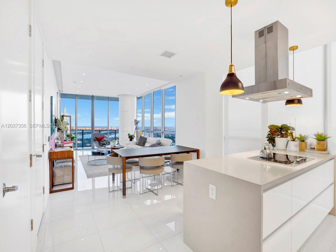1100 Biscayne Blvd , Unit 4001, Miami, FL 33132 Photo