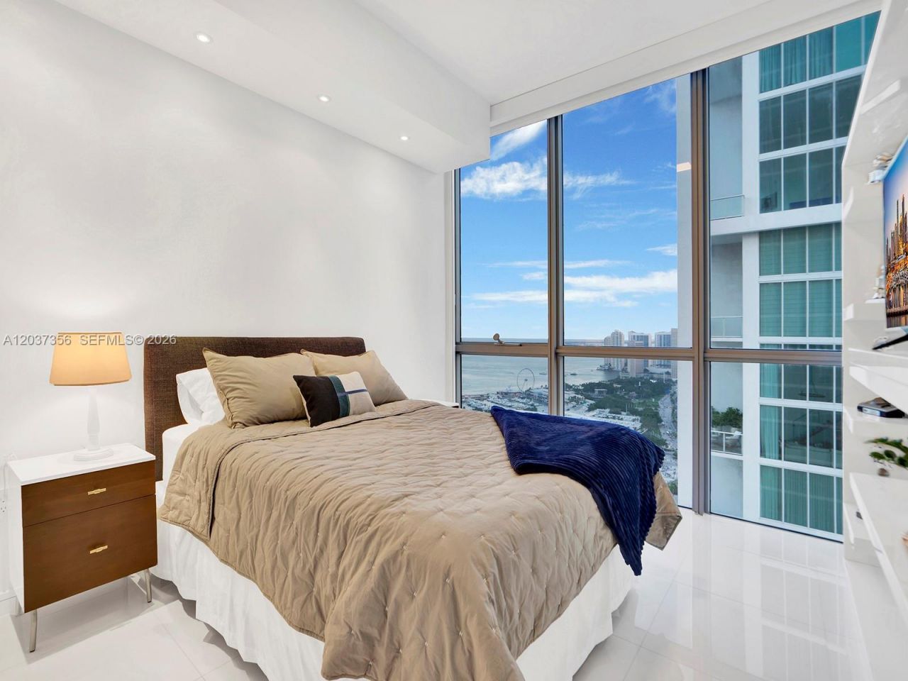 1100 Biscayne Blvd , Unit 4001, Miami, FL 33132 Photo