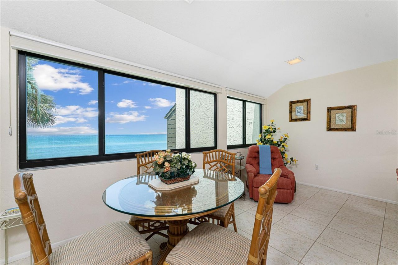2950 N Beach Road, Unit B522, Englewood, FL 34223 Photo