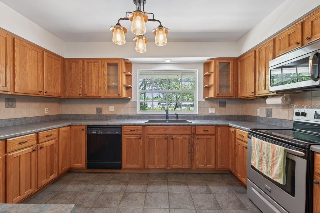 18410 30th Street, Lutz, FL 33559 Photo