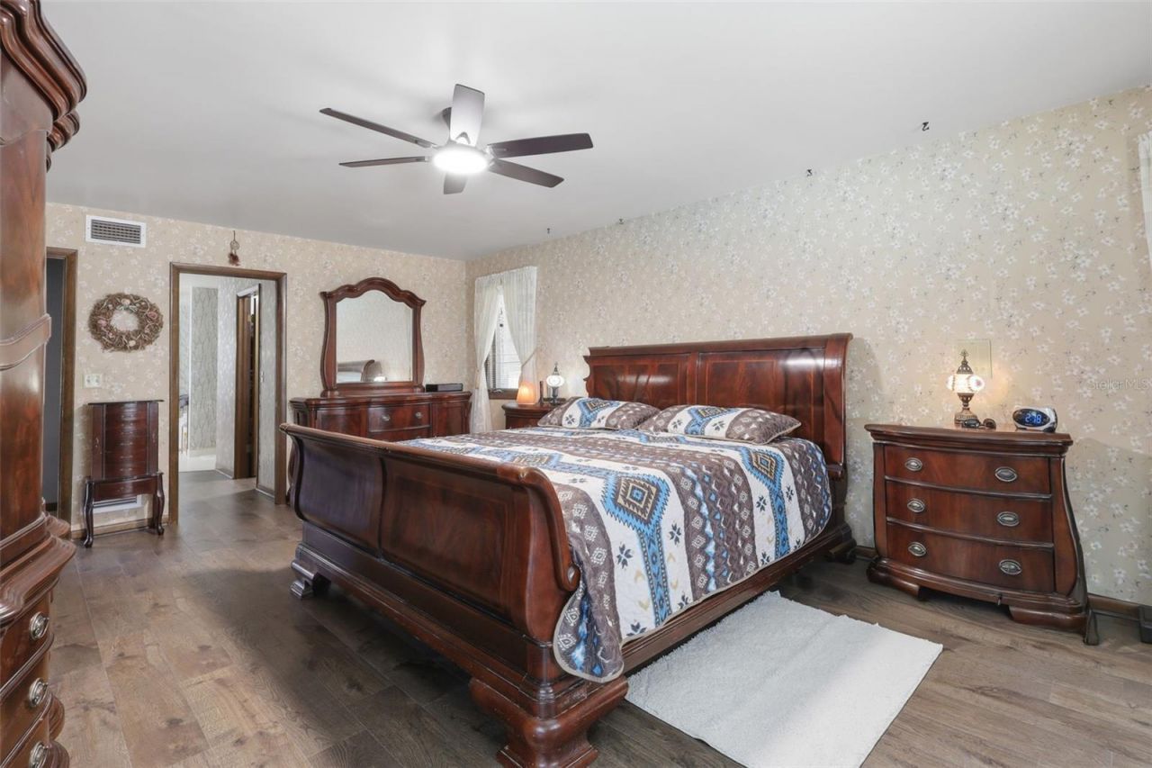 548 E Lehigh Drive, Deltona, FL 32738 Photo