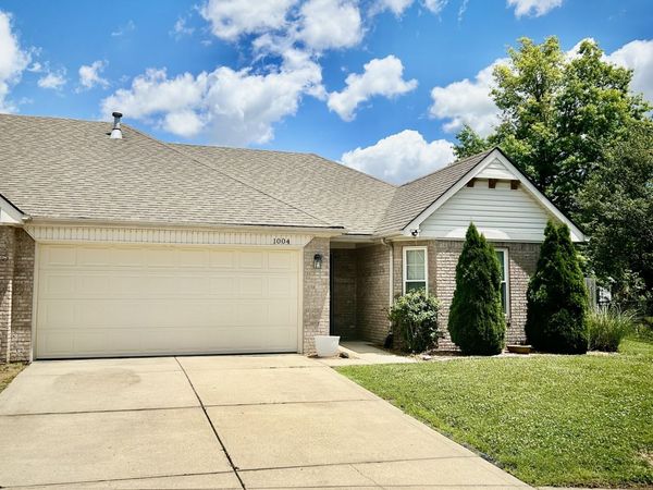 1004 Wild Ivy Trail, Franklin, IN 46131