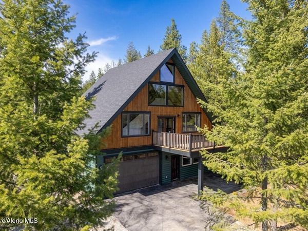 141 Amaze Way , Athol, ID 83801