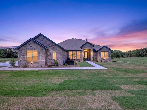 409 McAlpine, Springtown, TX 76023