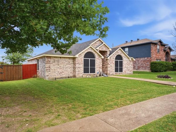 1531 Rebecca Lane, Lancaster, TX 75134