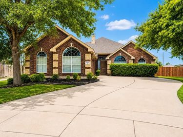 5441 Threshing Drive, Fort Worth, TX 76179