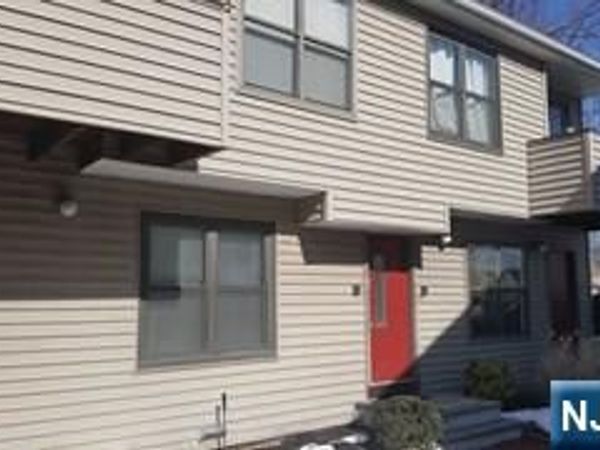 77 Liberty Street 33, LITTLE FERRY, NJ 07643