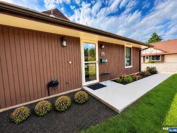 13-4 Tamaron Drive 13-4, Unit 13-4, WALDWICK, NJ 07463