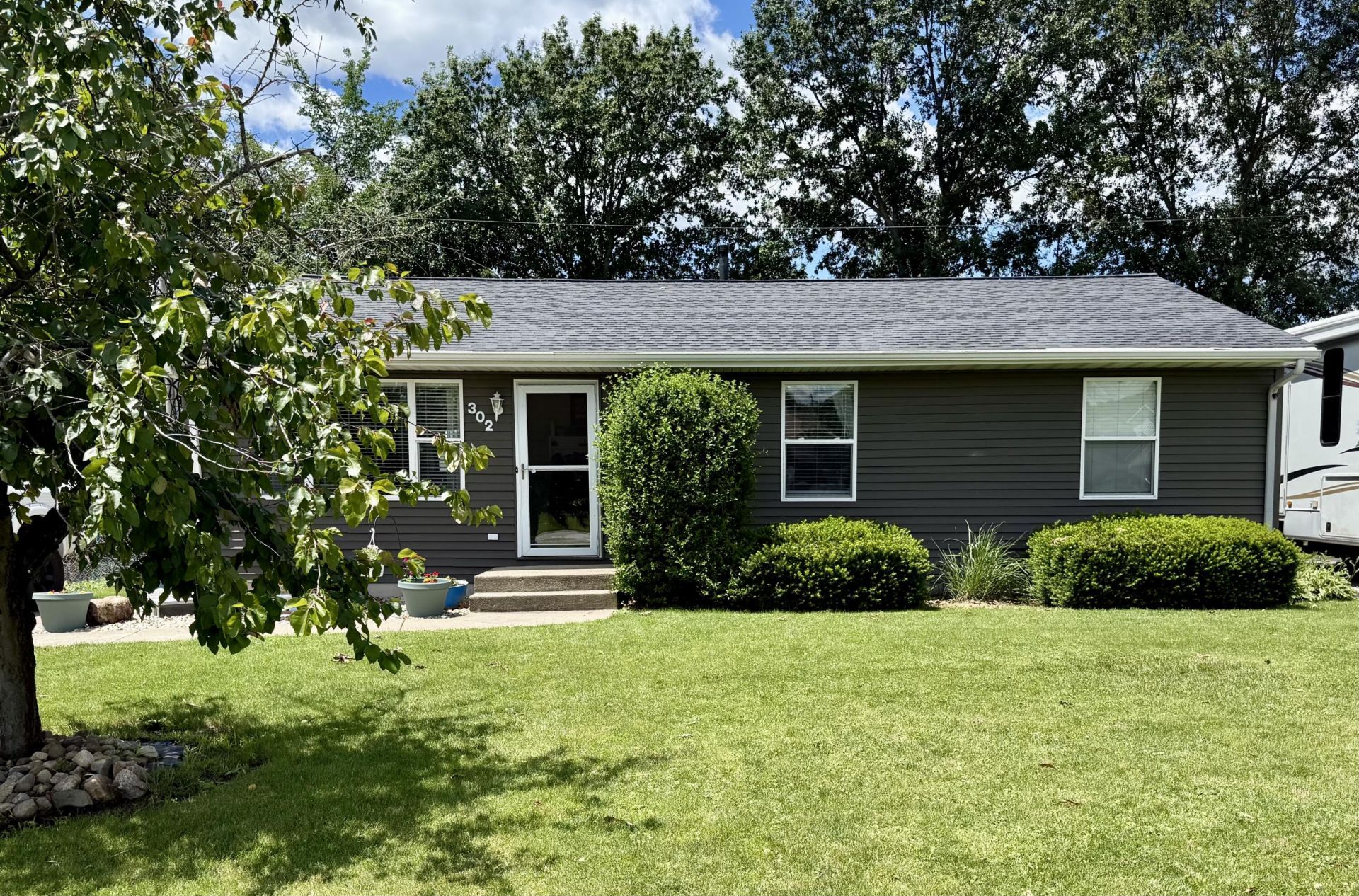 302 S Harrison Street , Hebron, IN 46341 Main Photo