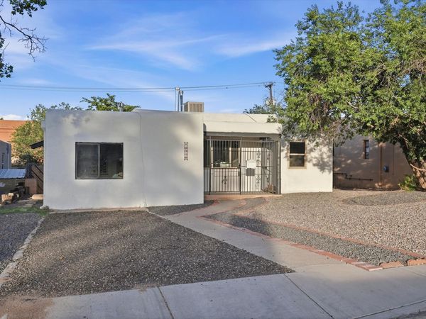 1318 Truman Street SE, Albuquerque, NM 87108