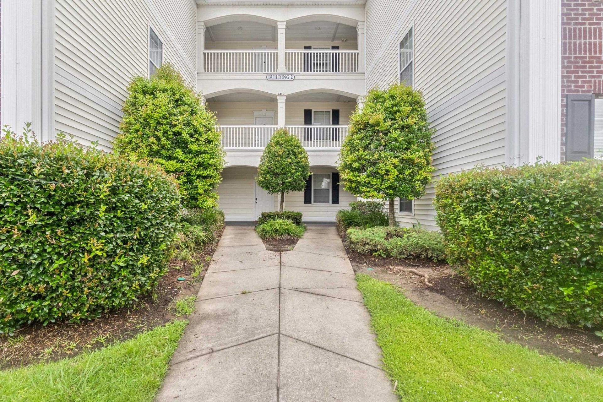 1310 River Oaks Dr.  Photo 32
