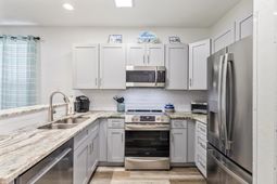 1310 River Oaks Dr.  photo 4