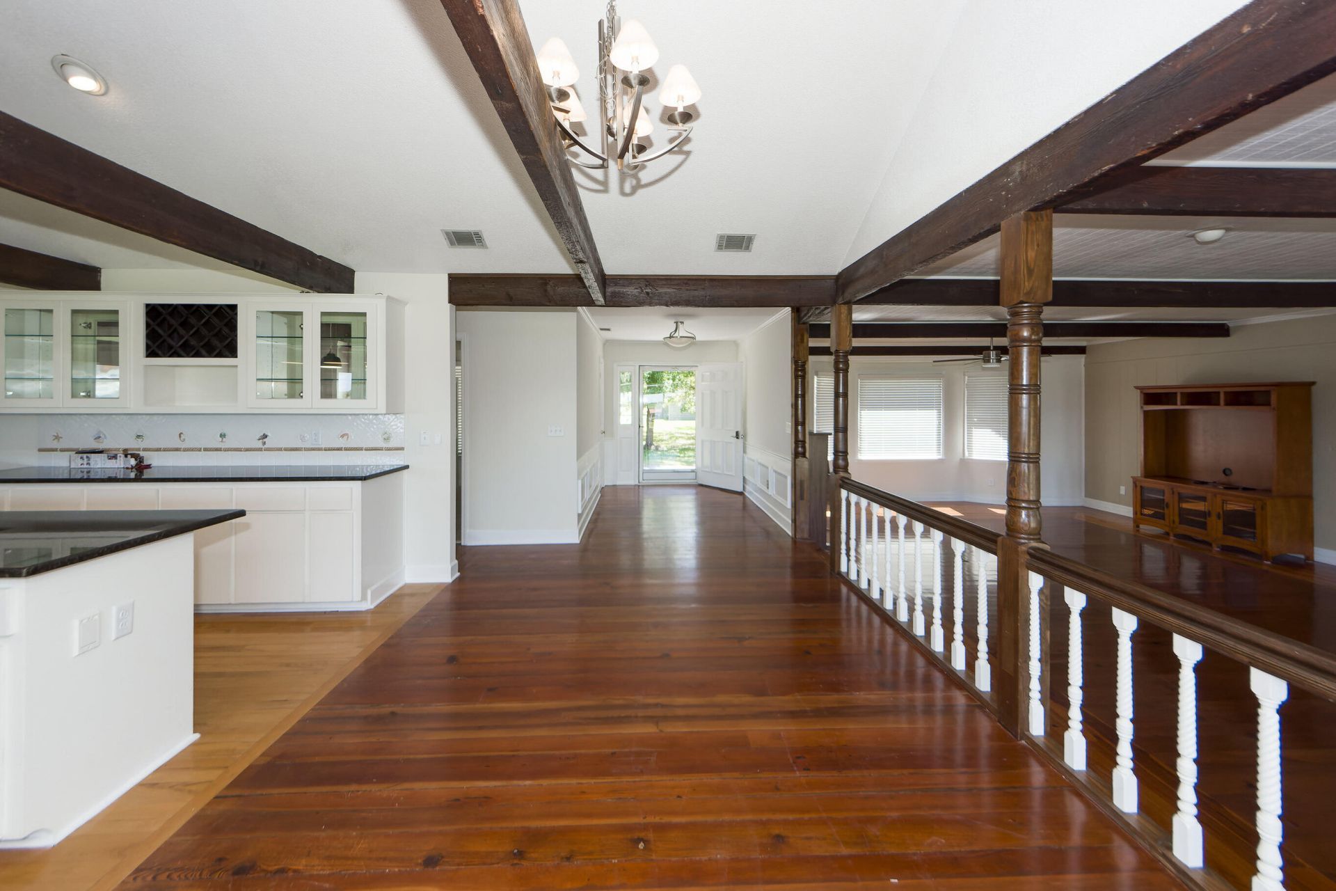 923 River Road Photo 23