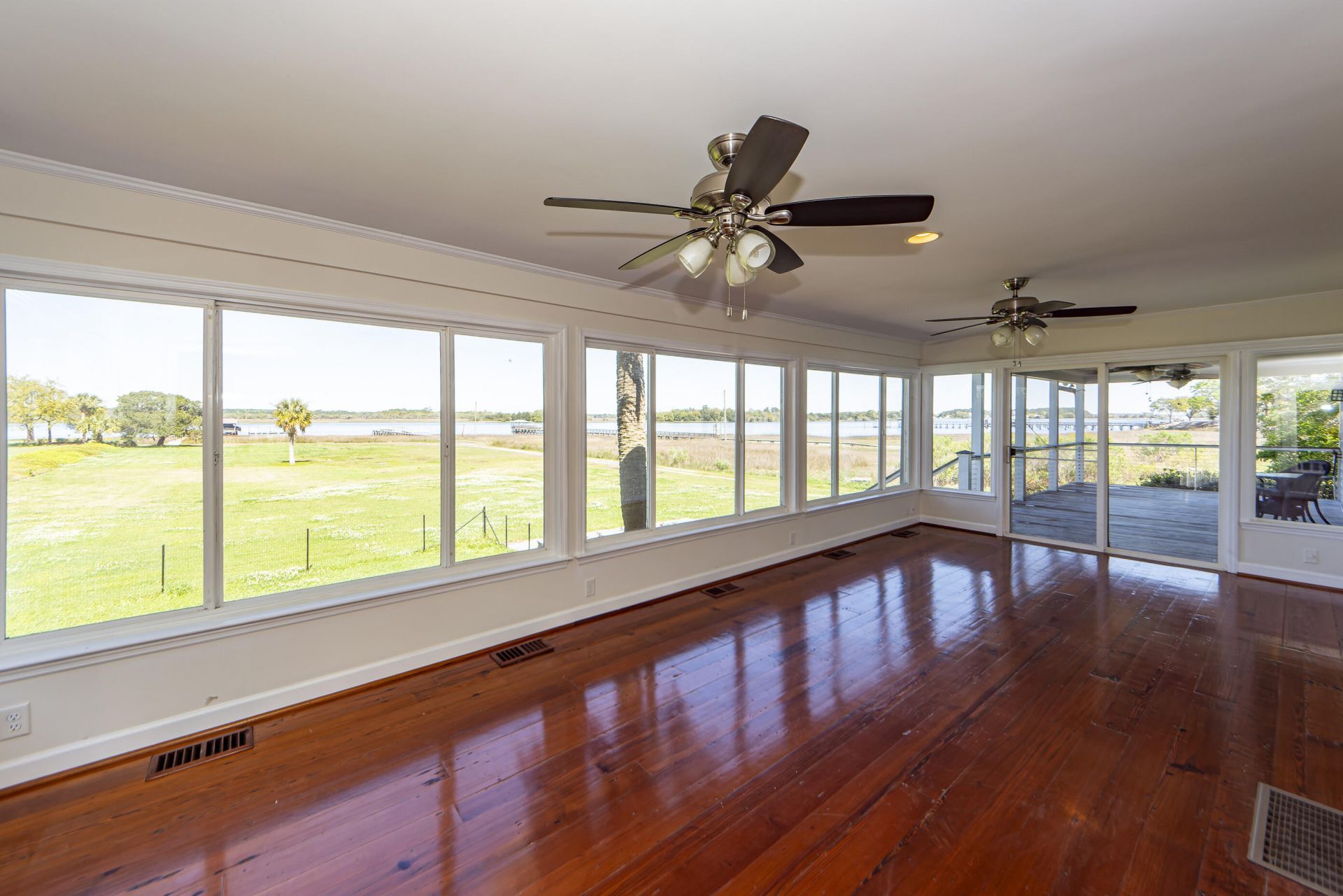 923 River Road Photo 30
