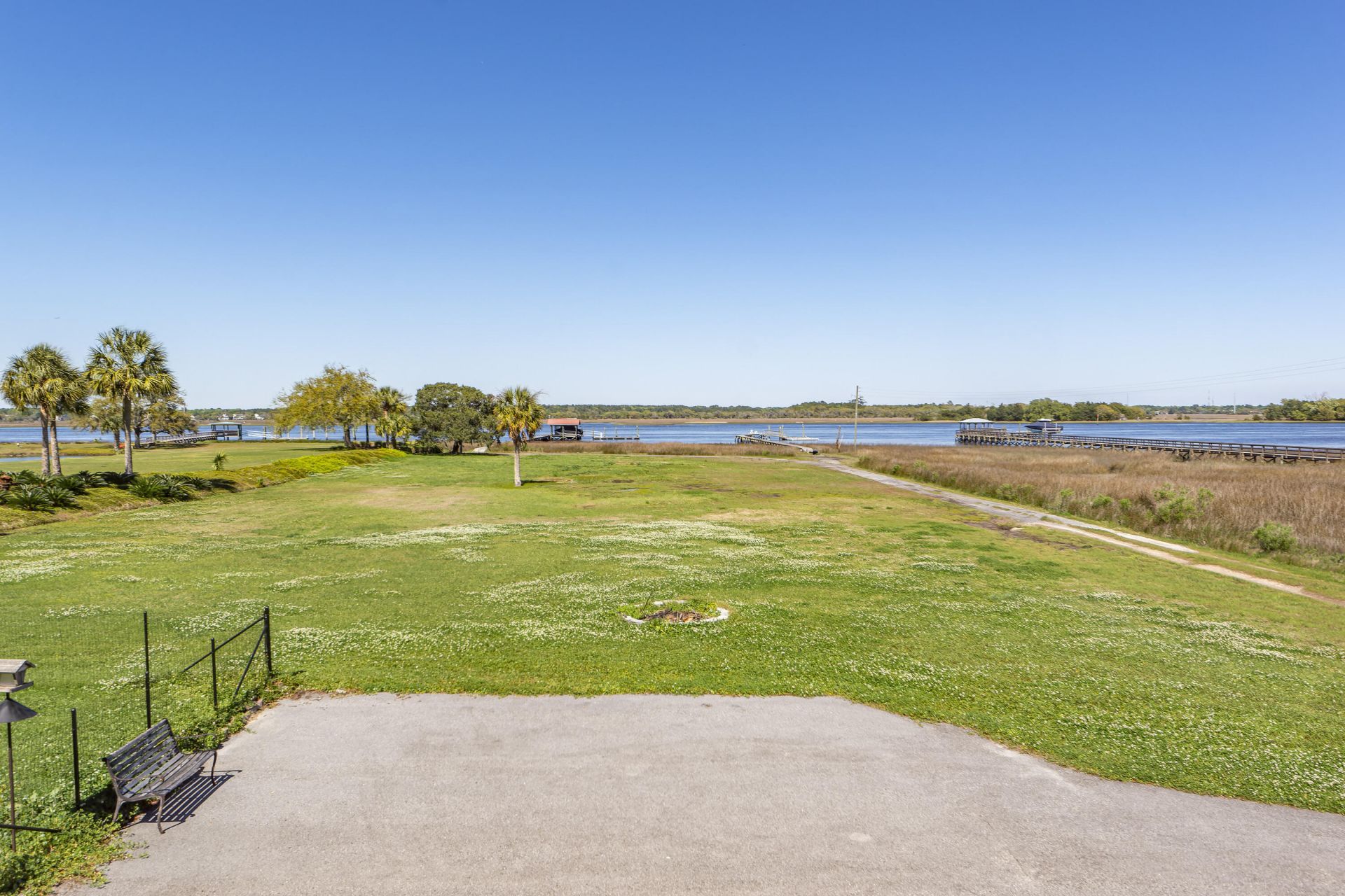 923 River Road Photo 7