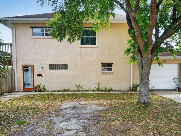 124 Randle Avenue, Oak Hill, FL 32759
