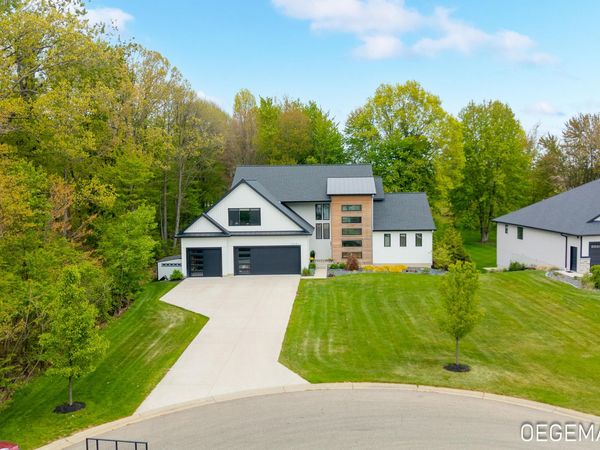 5391 Eaglepass Drive, Hudsonville, MI 49426