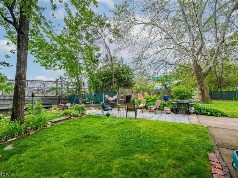 3287 W 17th Street , Cleveland, OH 44109 Photo 26