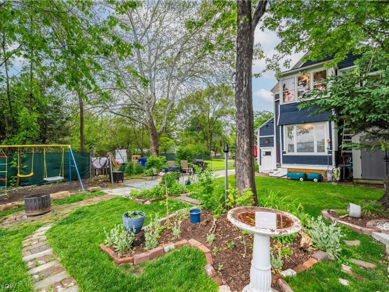 3287 W 17th Street , Cleveland, OH 44109 Photo 27