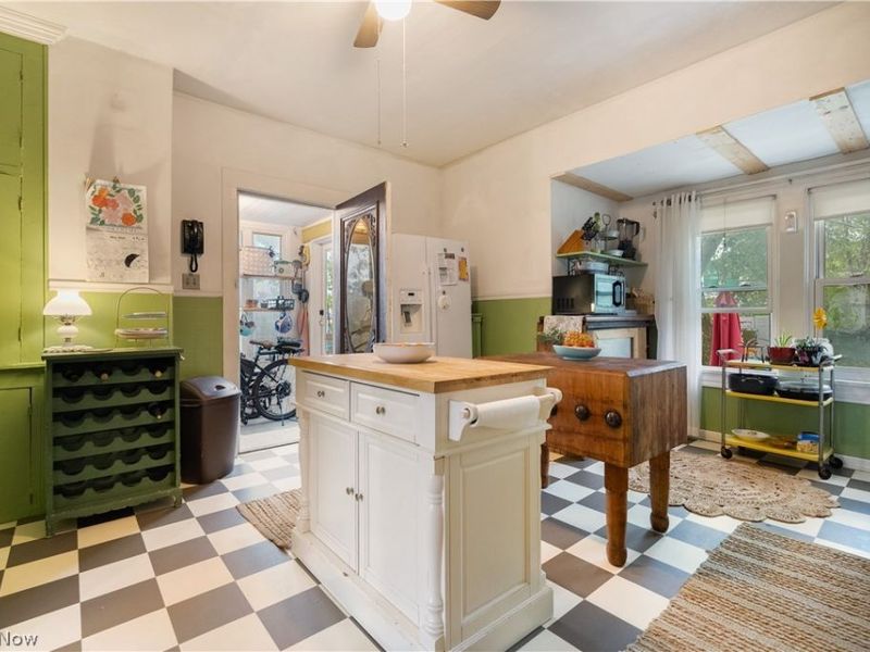 3287 W 17th Street , Cleveland, OH 44109 Photo 9