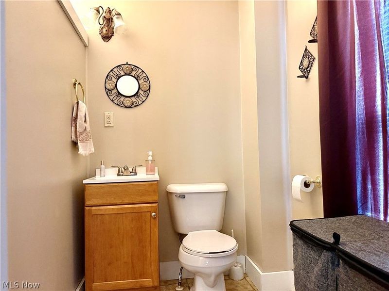 402 Cross Street , Newcomerstown, OH 43832 Photo 9