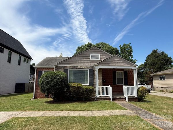 356 Melbourne Court, Charlotte, NC 28209