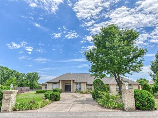 1508 SW 35th Street, Moore, OK 73160