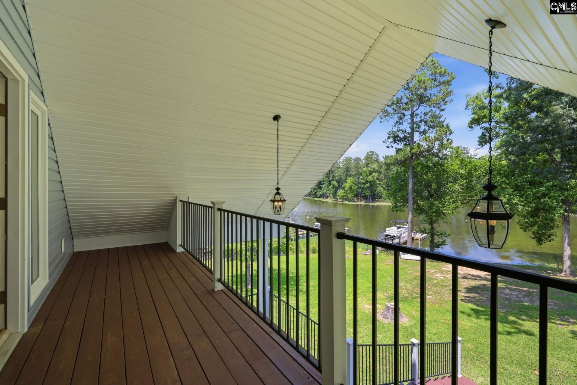 347 Bedford Way Photo 24