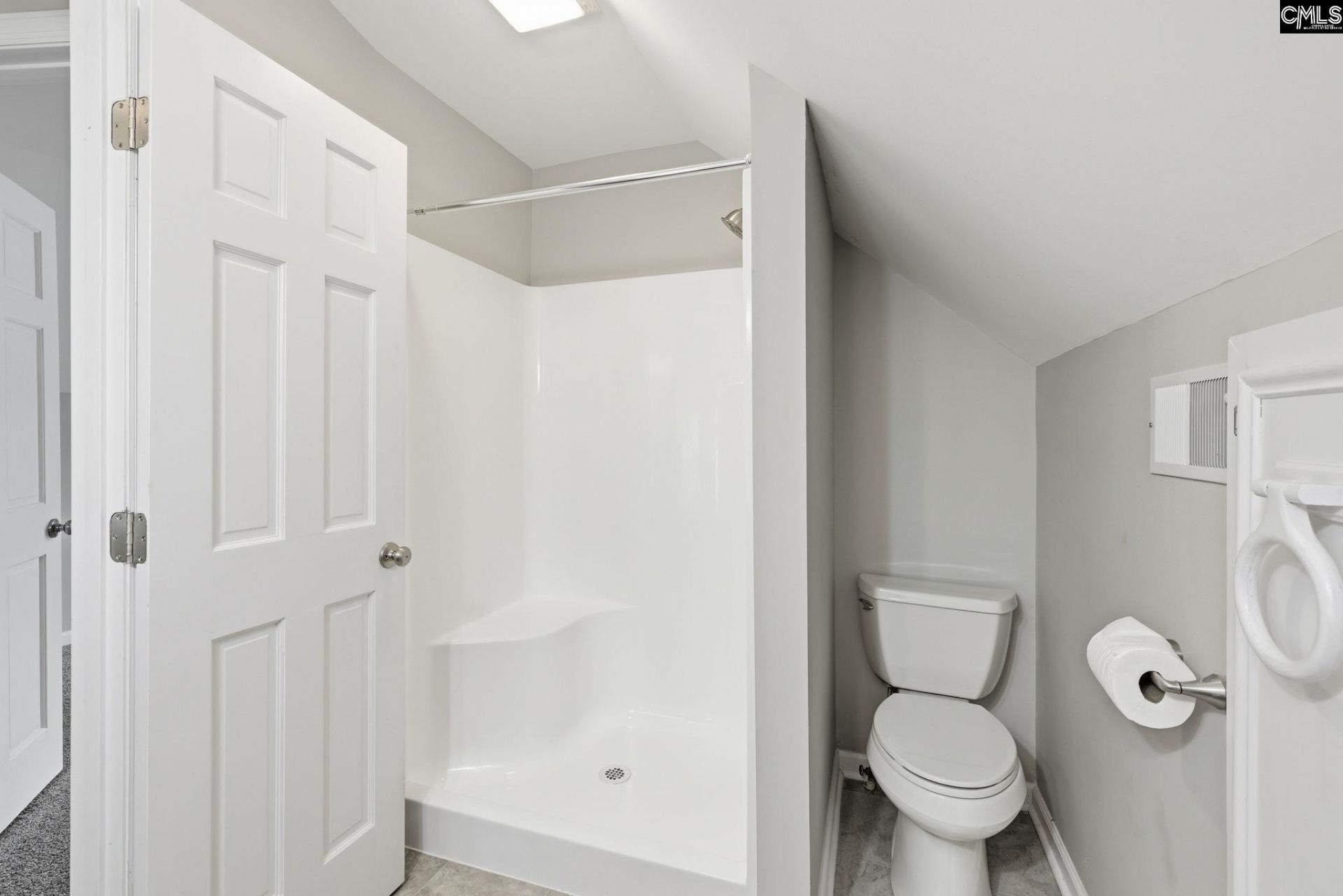 347 Bedford Way Photo 26