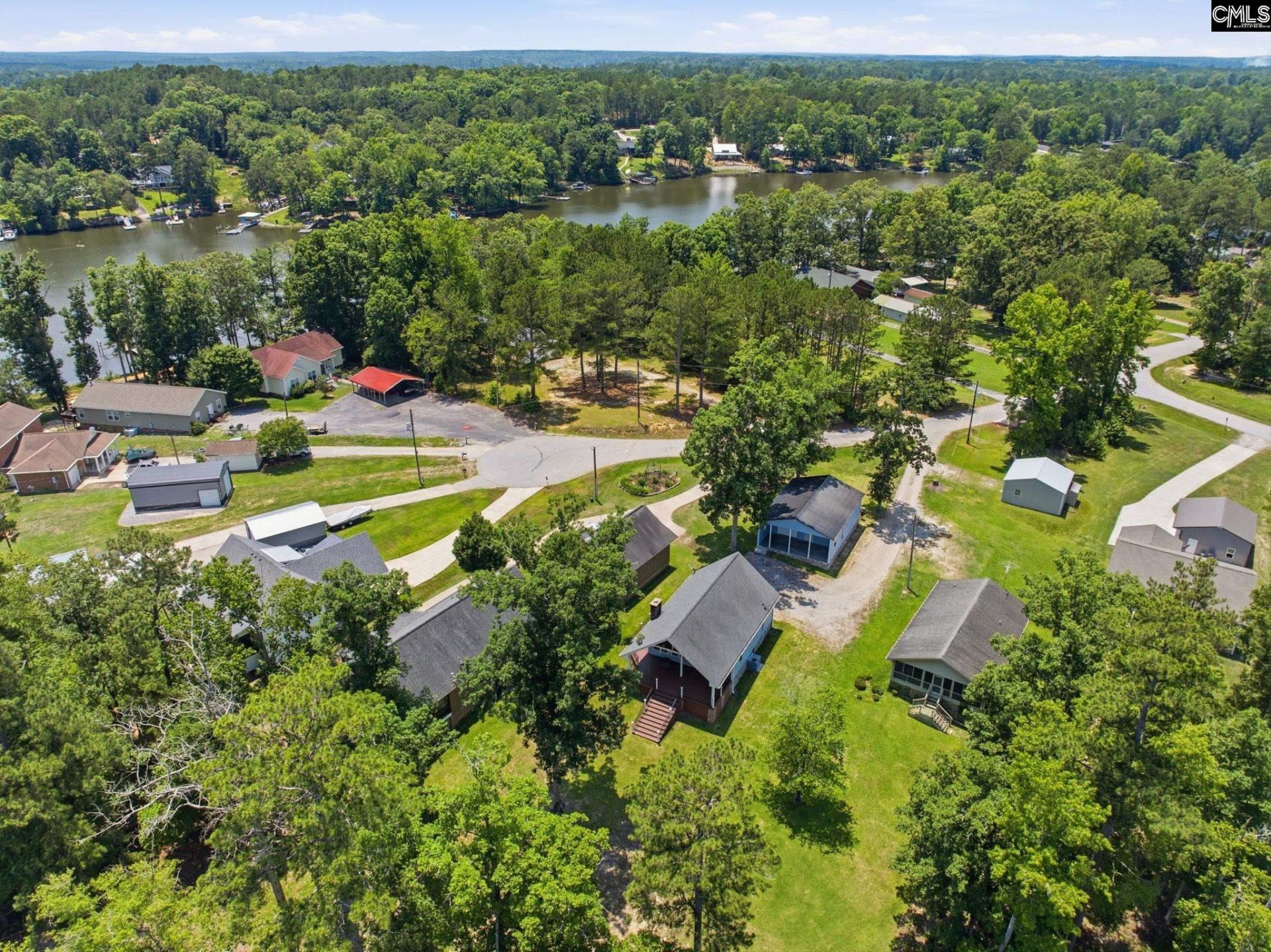 347 Bedford Way Photo 41
