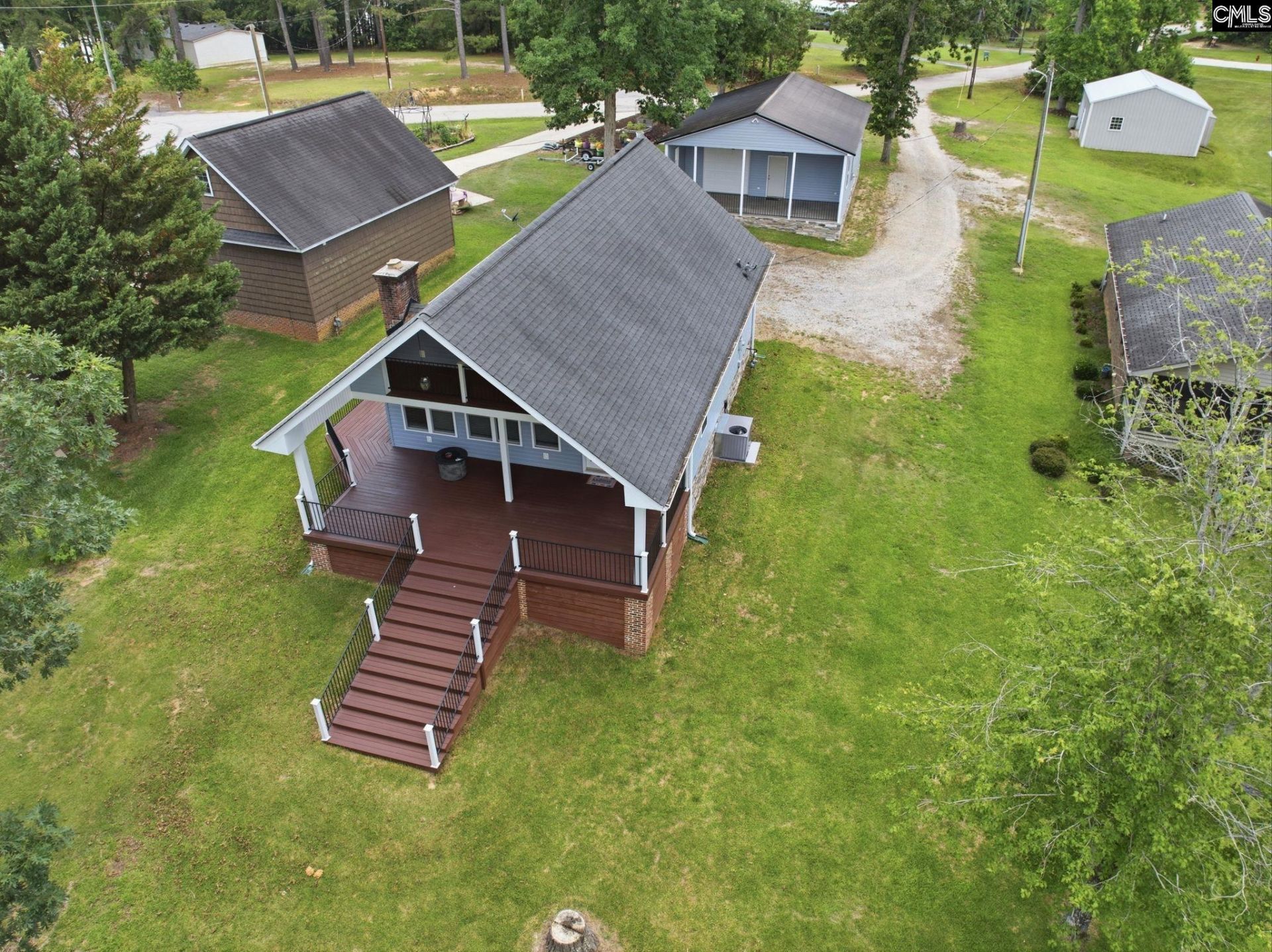 347 Bedford Way Photo 9