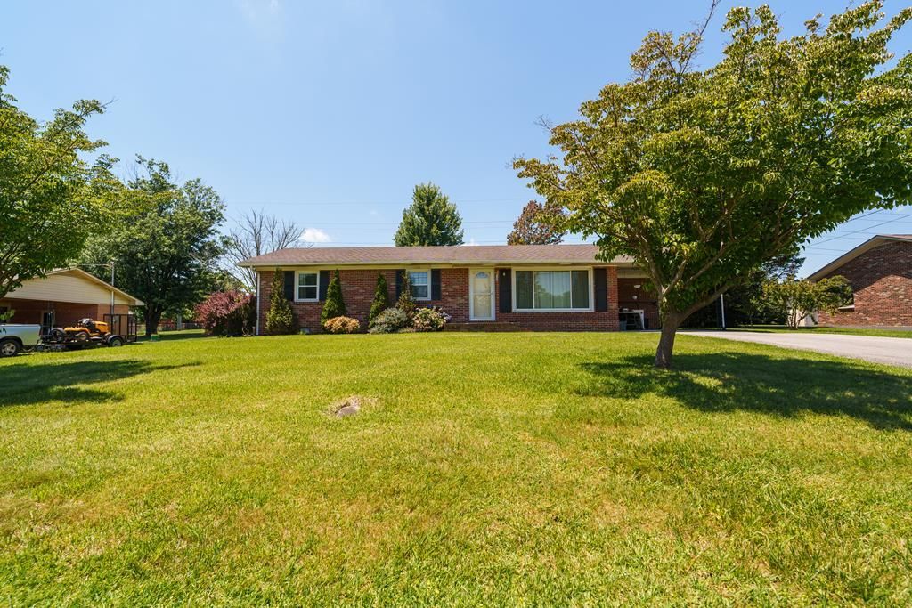 885 Southgate Drive, Cookeville, TN 38501 Main Photo