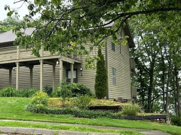 391 Moytoy, Crab Orchard, TN 37723