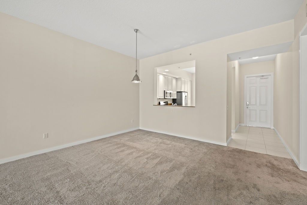 17 Harbour Isle Drive W, Unit 103, Fort Pierce, FL 34949 Photo