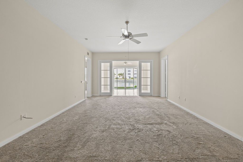 17 Harbour Isle Drive W, Unit 103, Fort Pierce, FL 34949 Photo