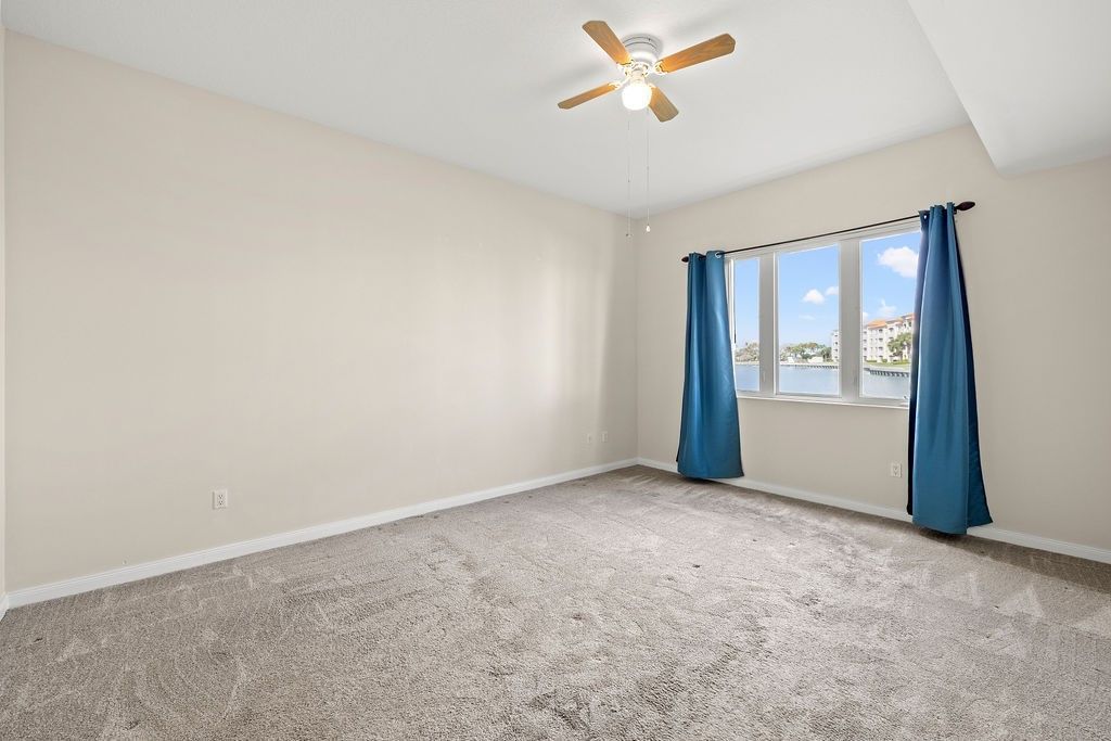 17 Harbour Isle Drive W, Unit 103, Fort Pierce, FL 34949 Photo