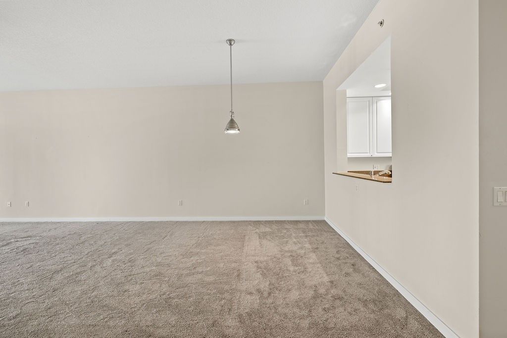 17 Harbour Isle Drive W, Unit 103, Fort Pierce, FL 34949 Photo