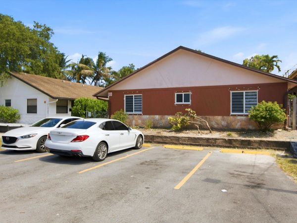 1786 SW 22nd Street, Unit 1, Fort Lauderdale, FL 33315