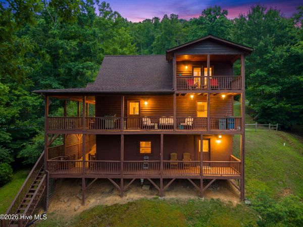 198 Monarch Butterfly Trail, Murphy, NC 28906